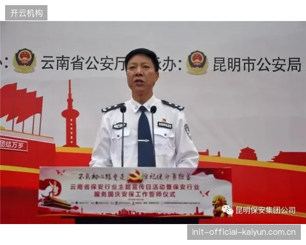 瑞典队边路攻强守弱的隐患显现，临场调度面临重大考验。